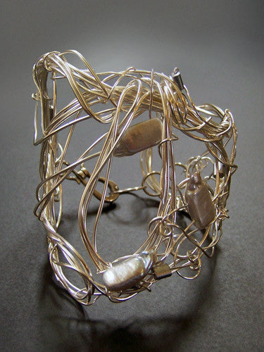 Zullo Silver Wire and Pearl Bracelet